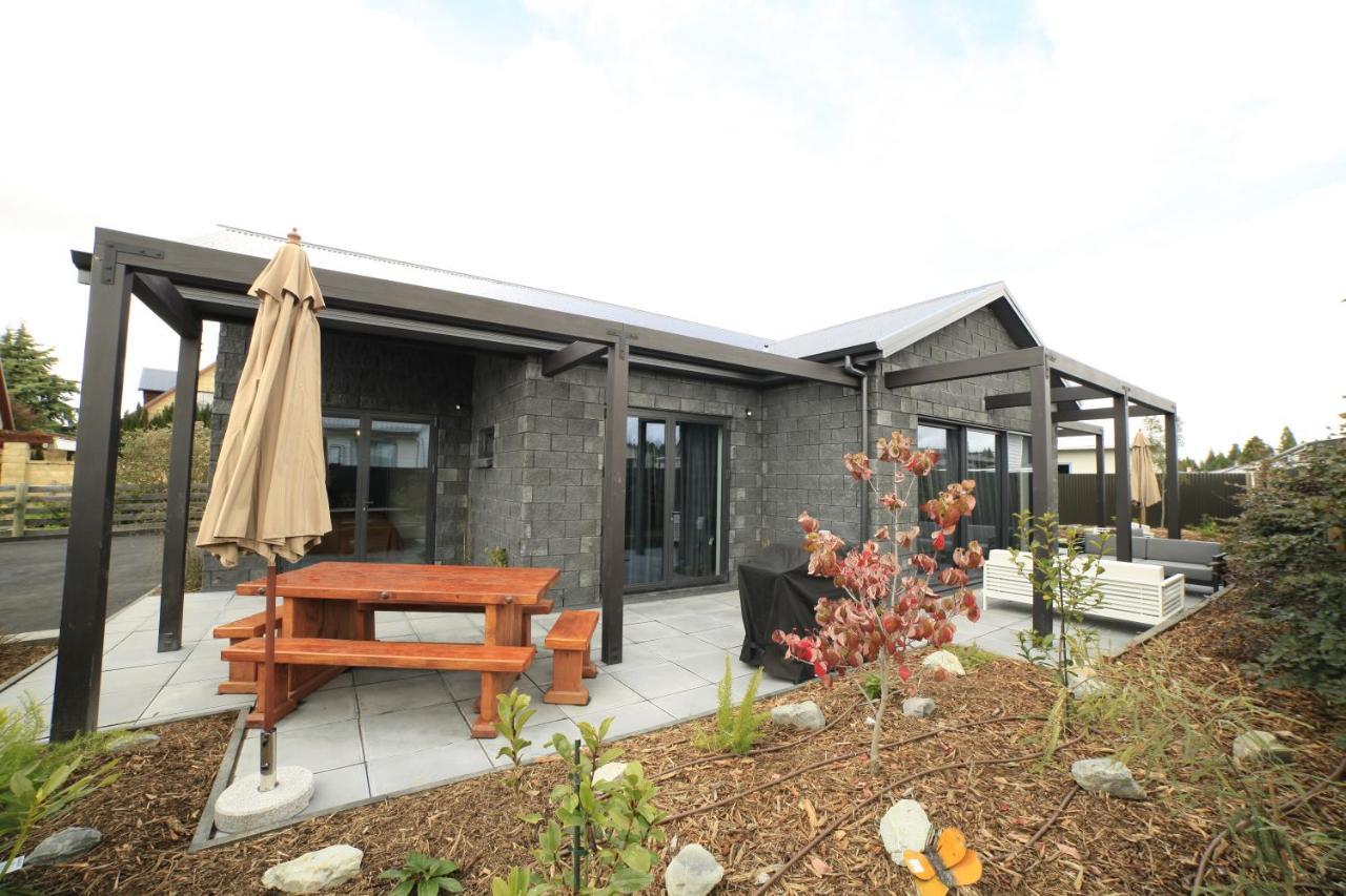 Black Stilt Retreat, Stunning Luxury Property Twizel Exterior foto