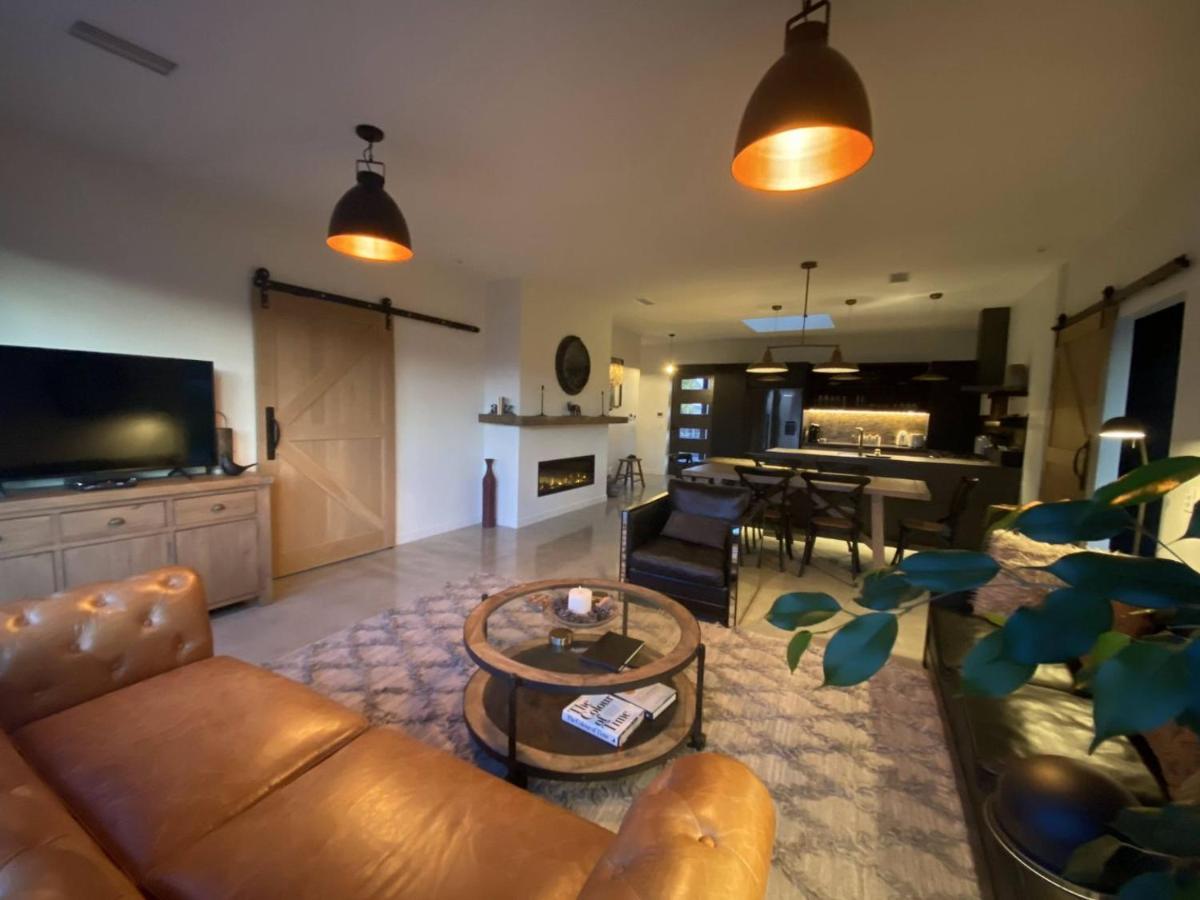 Black Stilt Retreat, Stunning Luxury Property Twizel Exterior foto